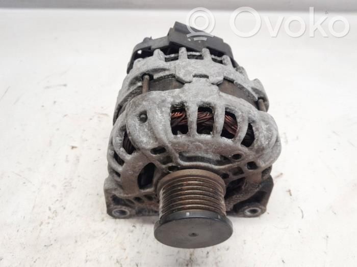 Renault Clio IV Generatore/alternatore 