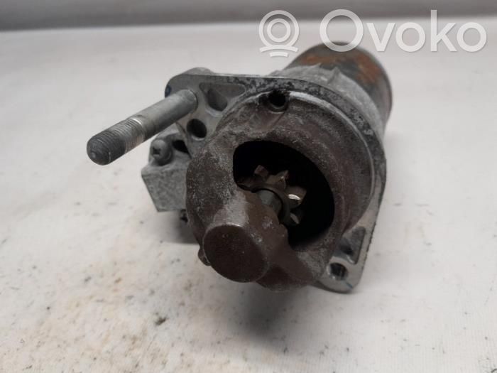 Suzuki Swift I Starter motor 