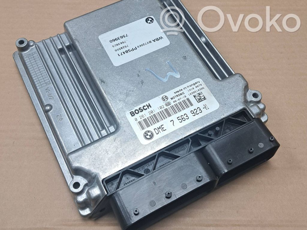 Engine control unit/module   7563923,1039S10306,0261201102