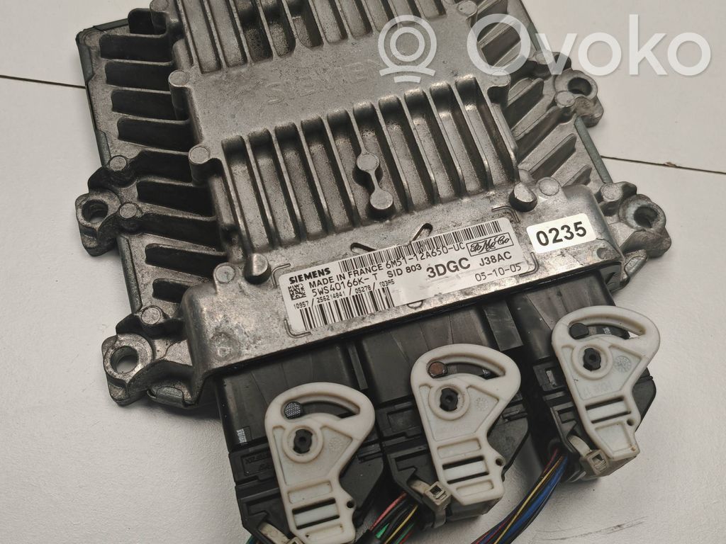 Ford Focus Engine control unit/module 