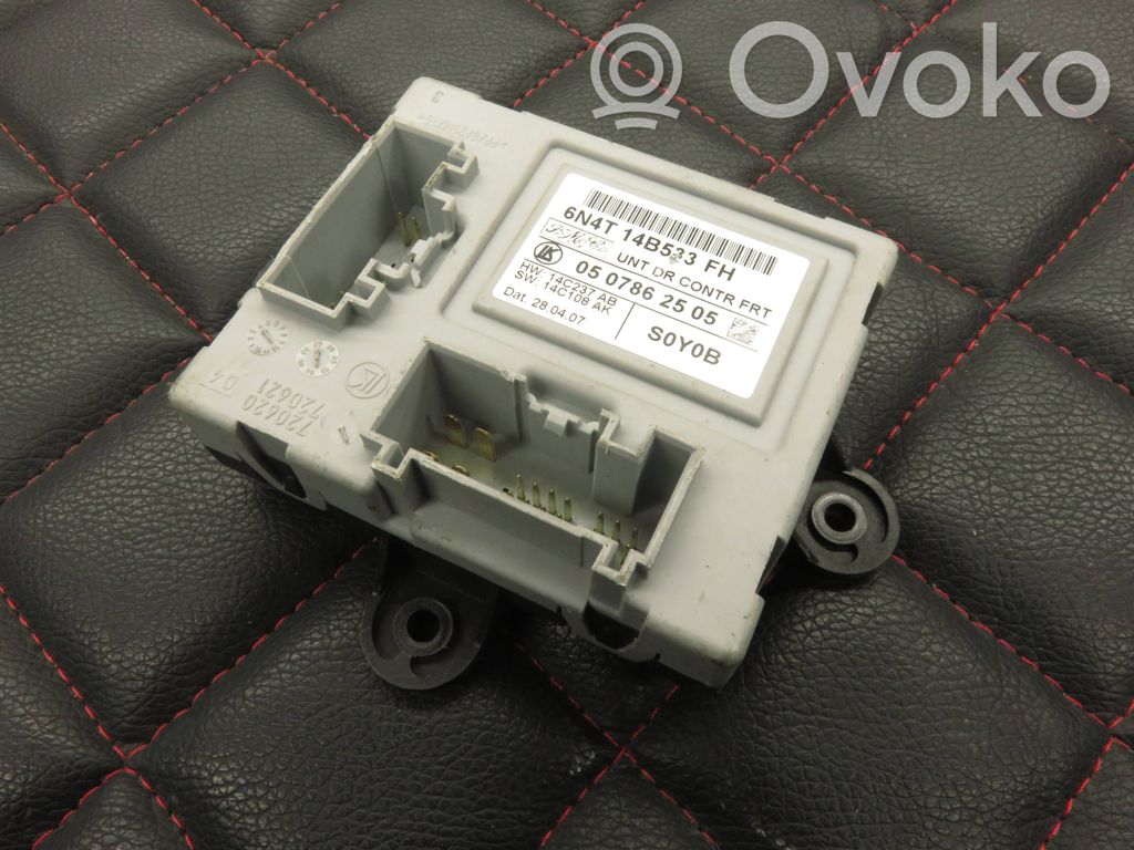 Ford Focus Door control unit/module 