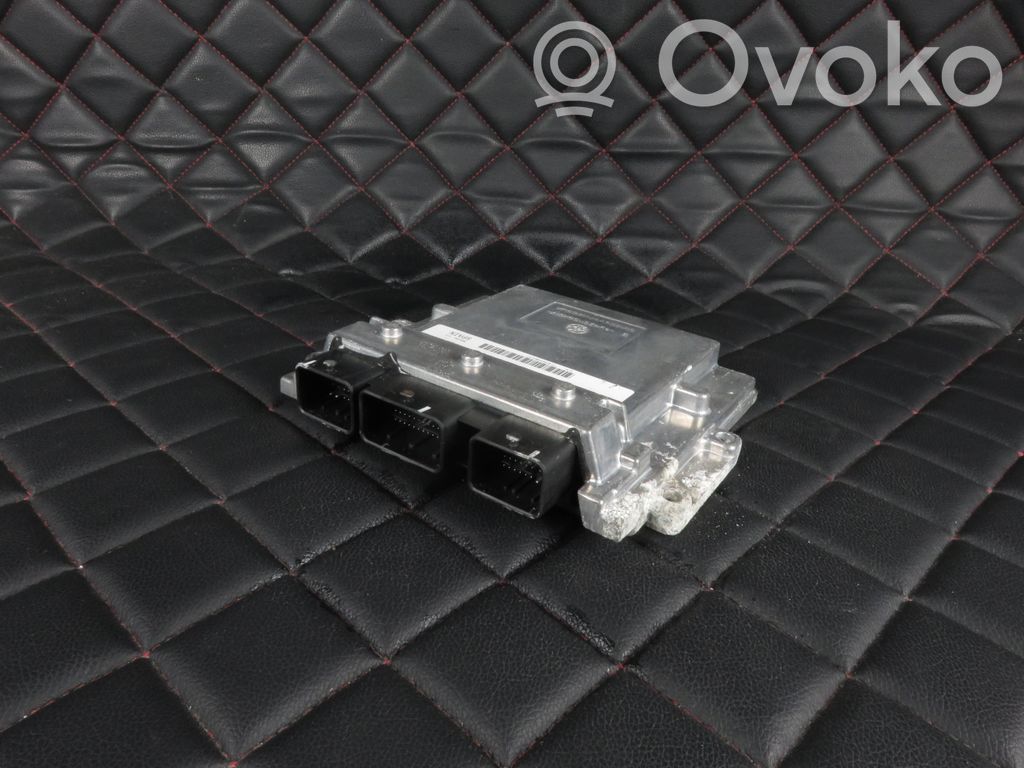 Ford Focus C-MAX Engine control unit/module 
