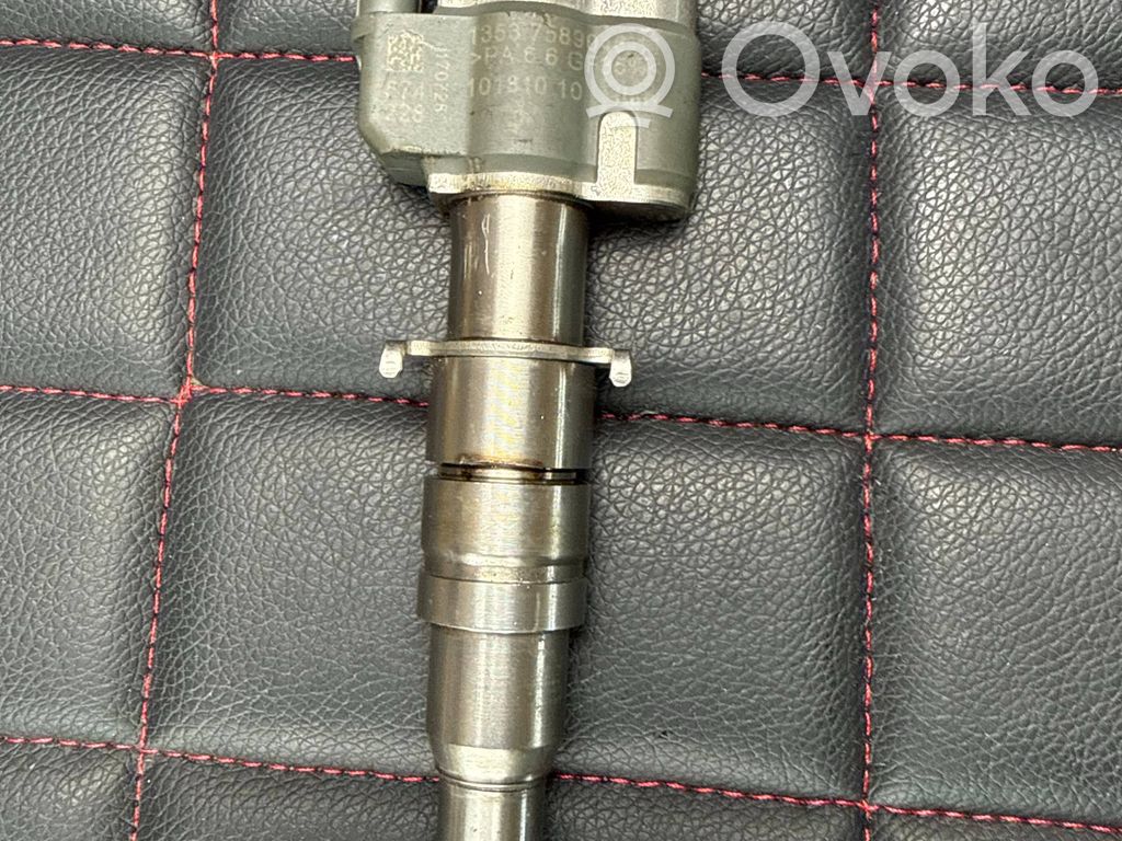 Inyector de combustible   7589048,758904811,10181010,PA66GF359