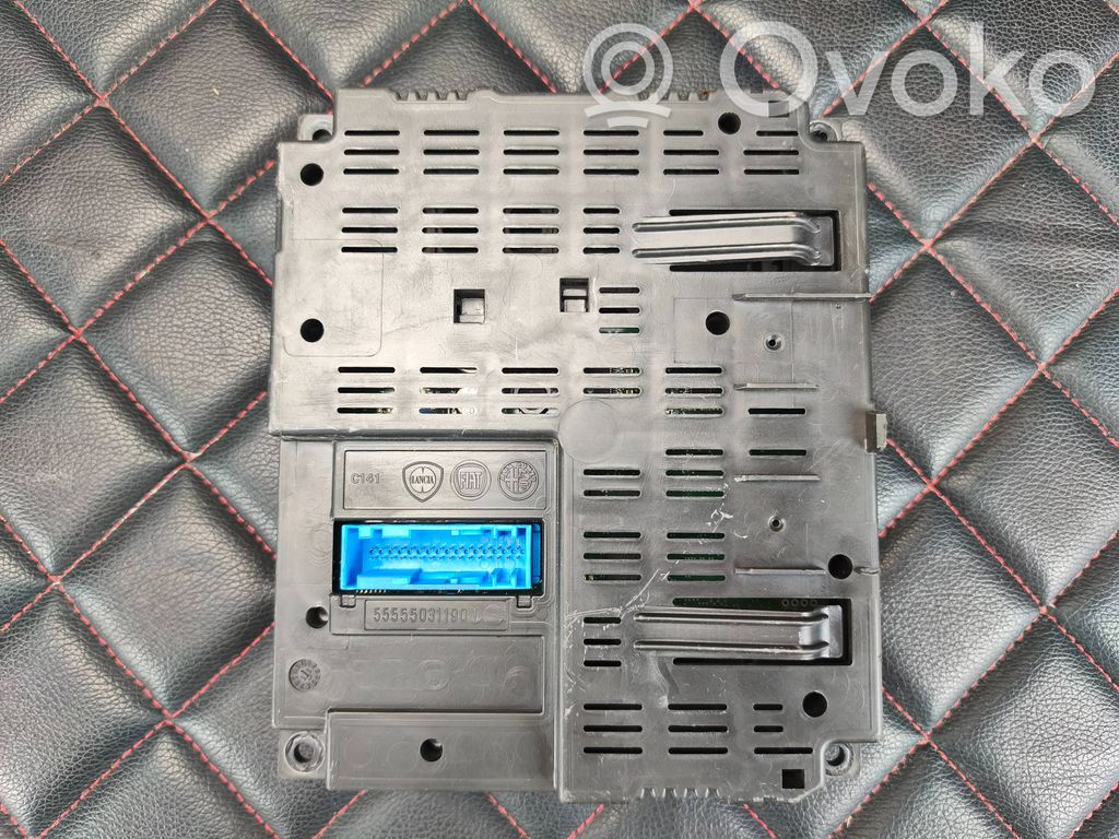 Unidad de control/módulo de bluetooth   51902811,10R030427,H1CKY1H61