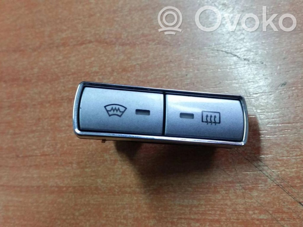 Ford Mondeo Mk III Включатель обогрева стекла с помощью электричества 