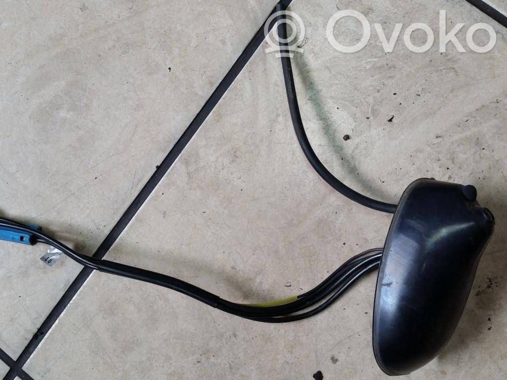 Opel Vectra C GPS-pystyantenni 