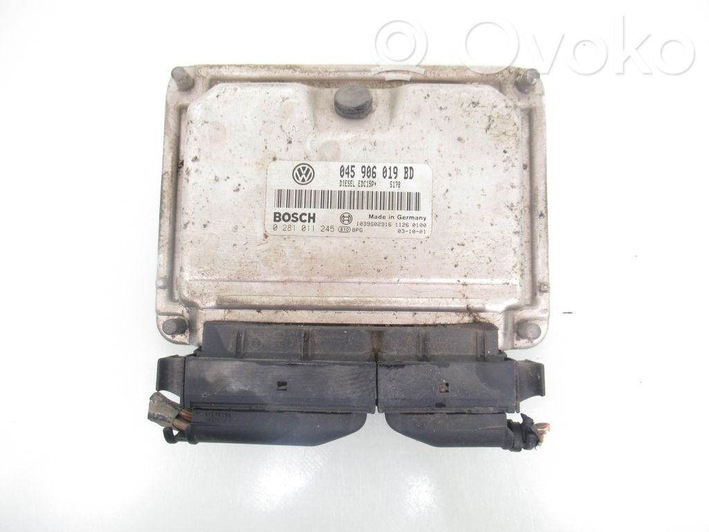 Volkswagen Golf IV Engine control unit/module 