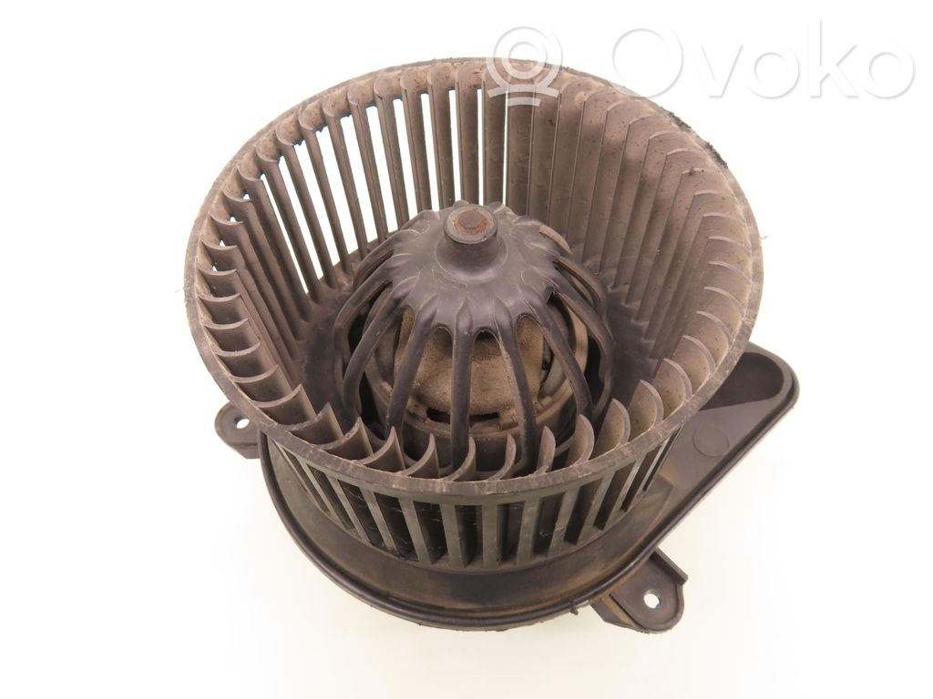 Mazā radiatora ventilators