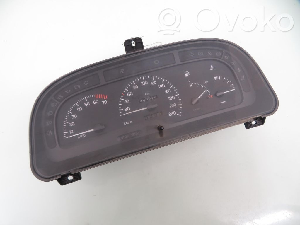 Speedometer (instrument cluster)   215716876,215716876