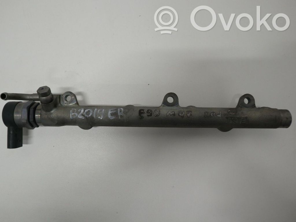 BMW 5 E60 E61 Fuel main line pipe 