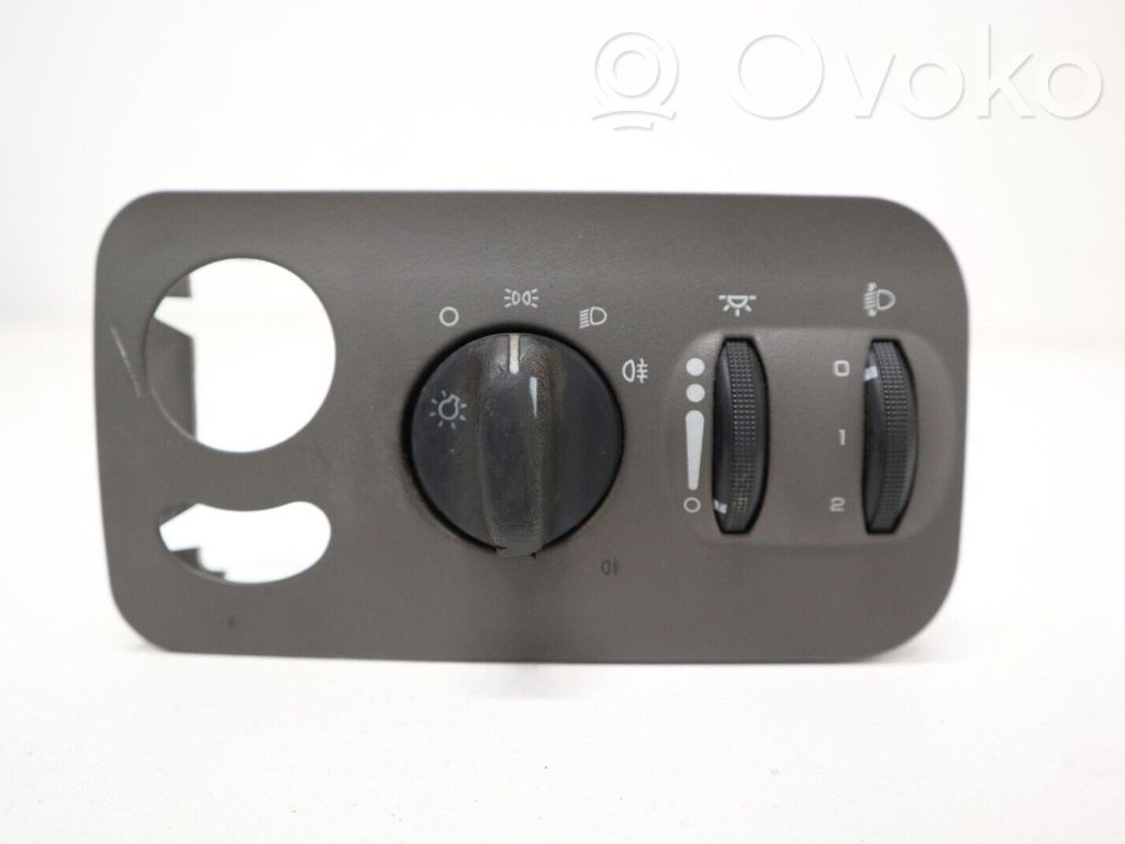 Chrysler Voyager Light switch 