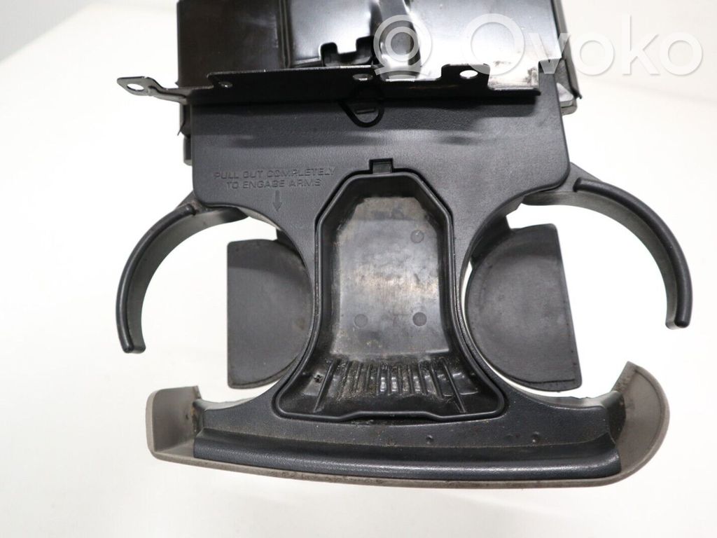 Chrysler Town & Country IV Cup holder 