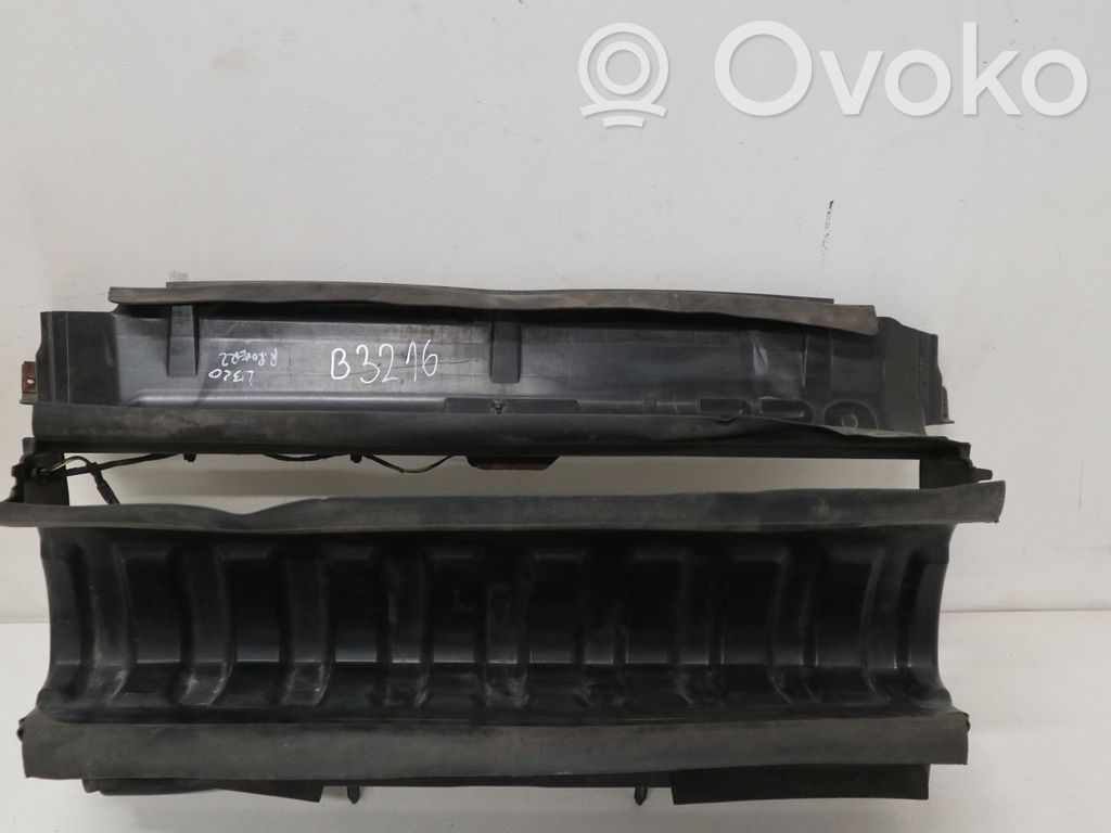 Land Rover Range Rover Sport L320 Wlot / Kanał powietrza intercoolera 
