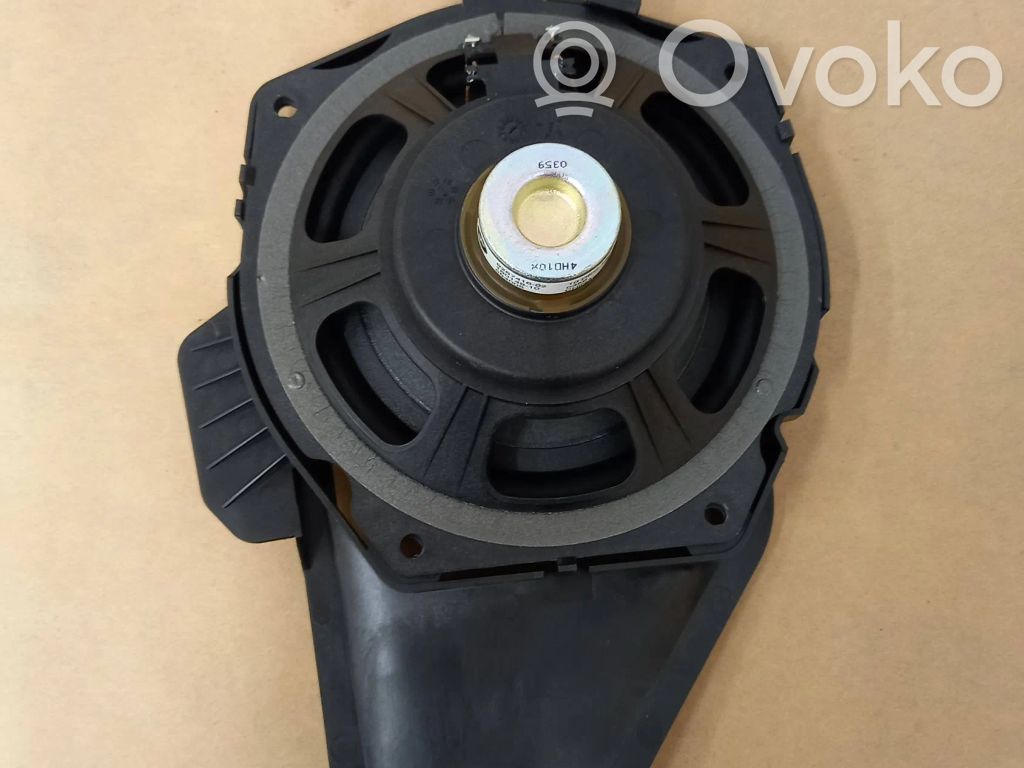 BMW i3 Subwoofer speaker 