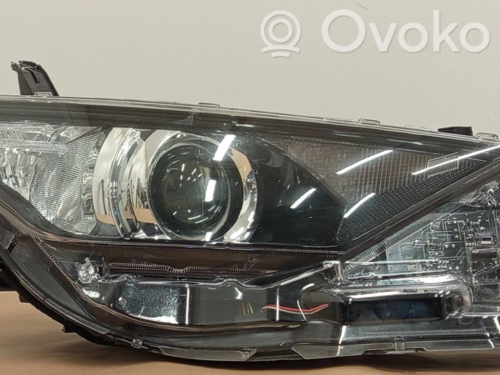 Toyota Auris E180 Scheinwerfer 