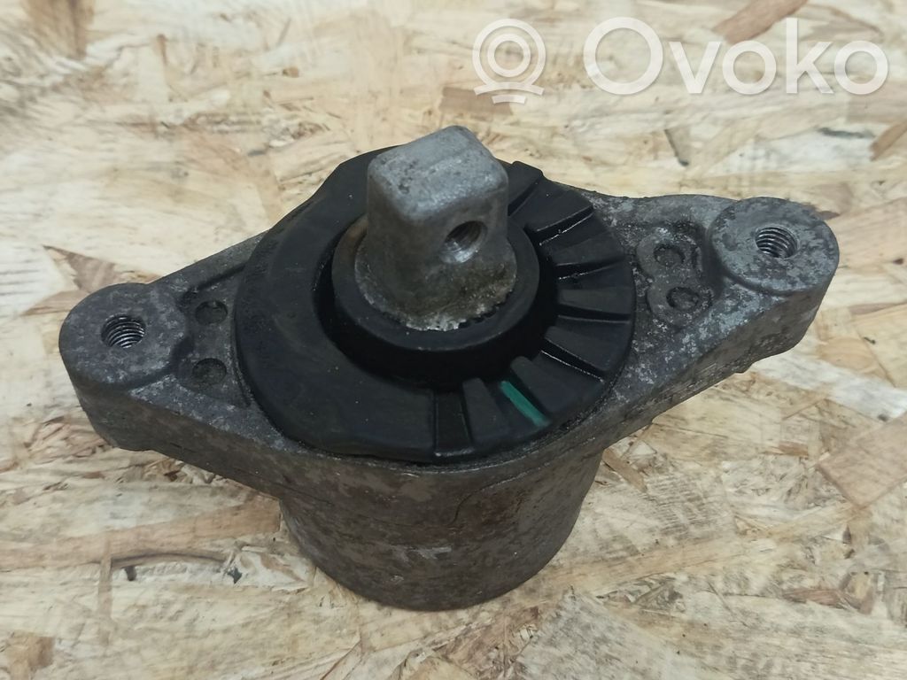 Maserati Ghibli Engine mount bracket 