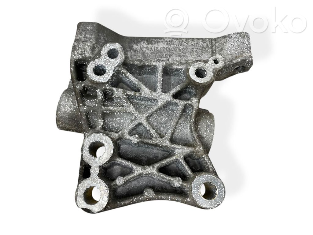 Land Rover Evoque I Engine mounting bracket 