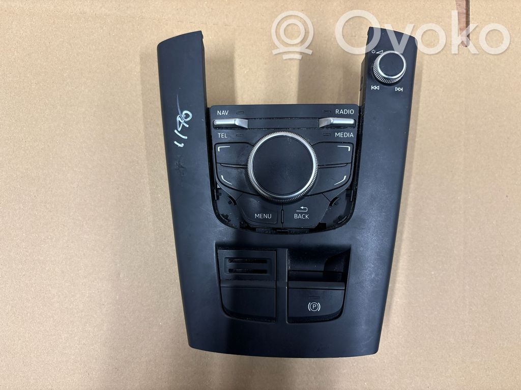 Nissan Qashqai Head unit multimedia control 