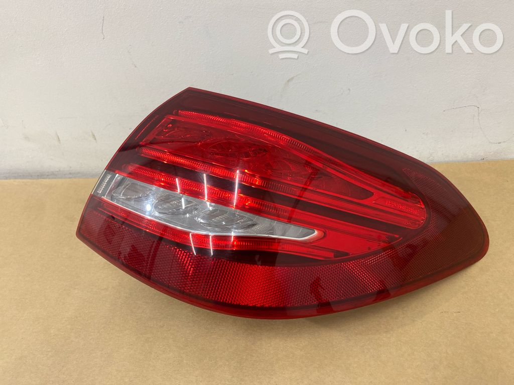 Mercedes-Benz C W205 Luci posteriori 