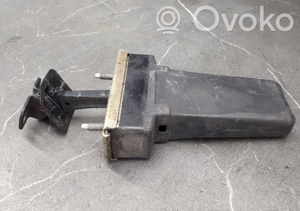 Saab 9-3 Ver2 Takaoven pidätin 