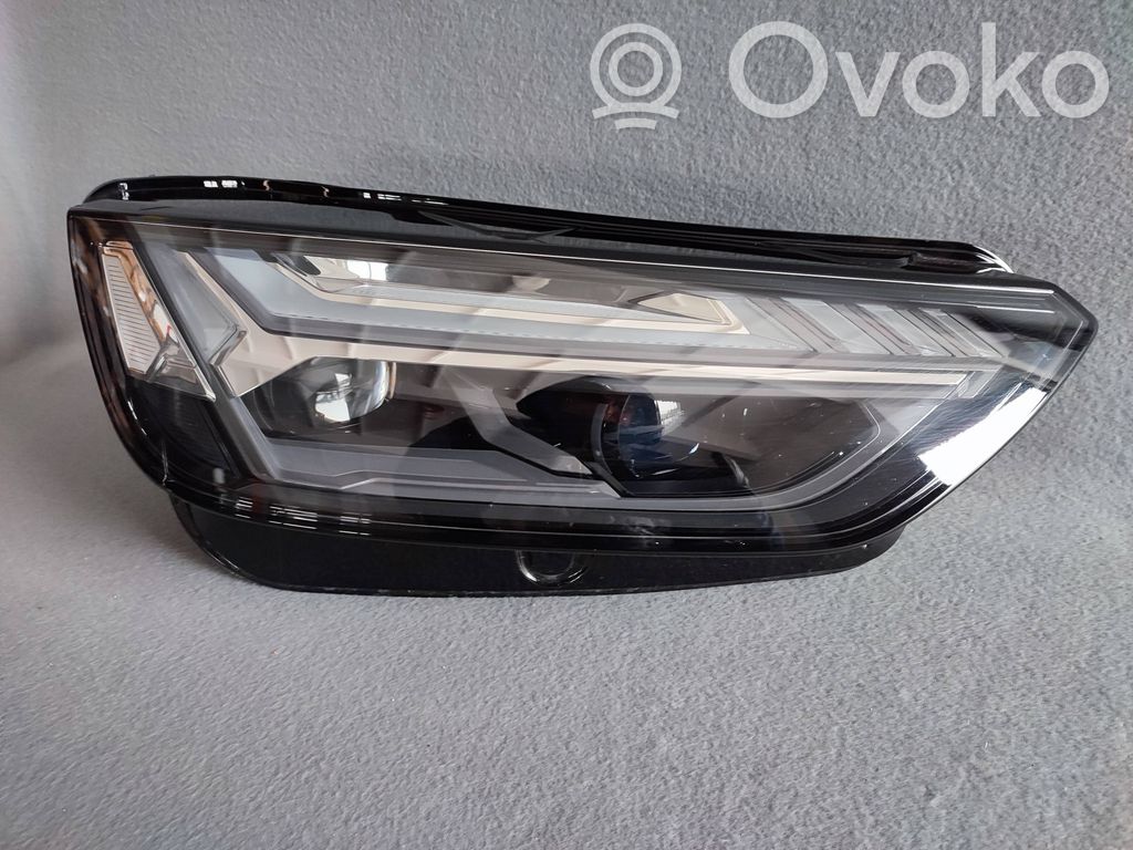 Audi Q5 SQ5 FY Lampa przednia 