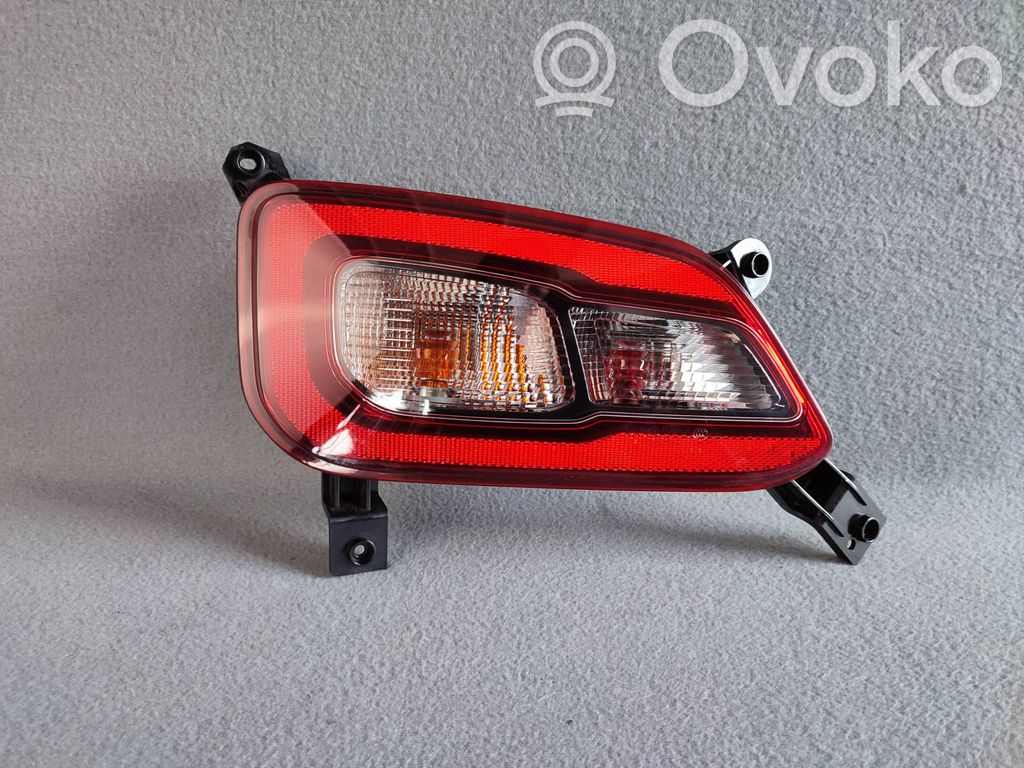 Hyundai Kona I Lampă bară spate 