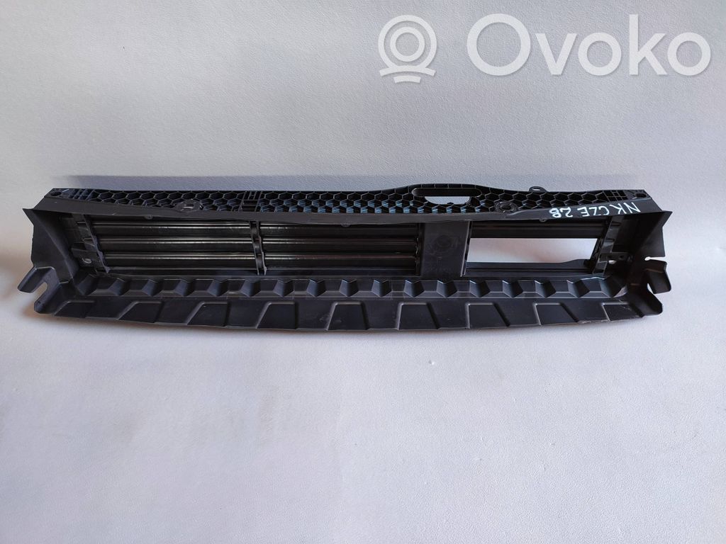 Nissan Qashqai J12 Osłona chłodnicy 