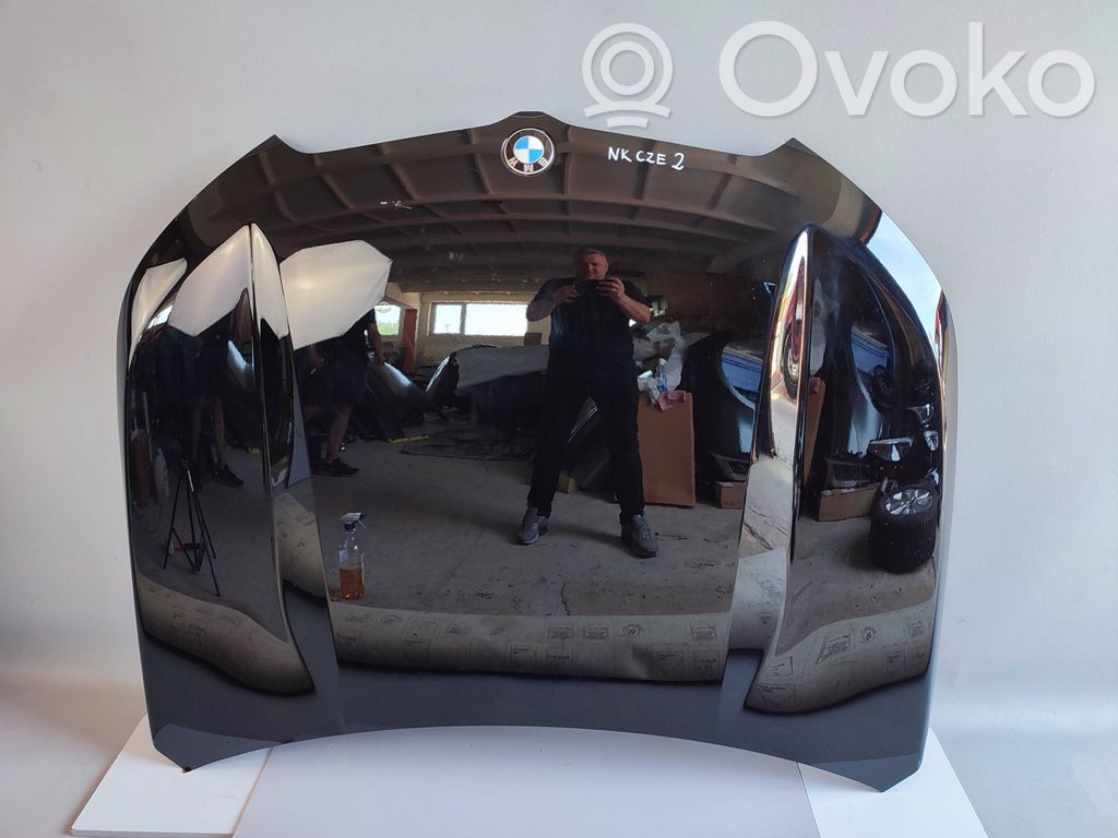 BMW X1 U11 Konepelti 