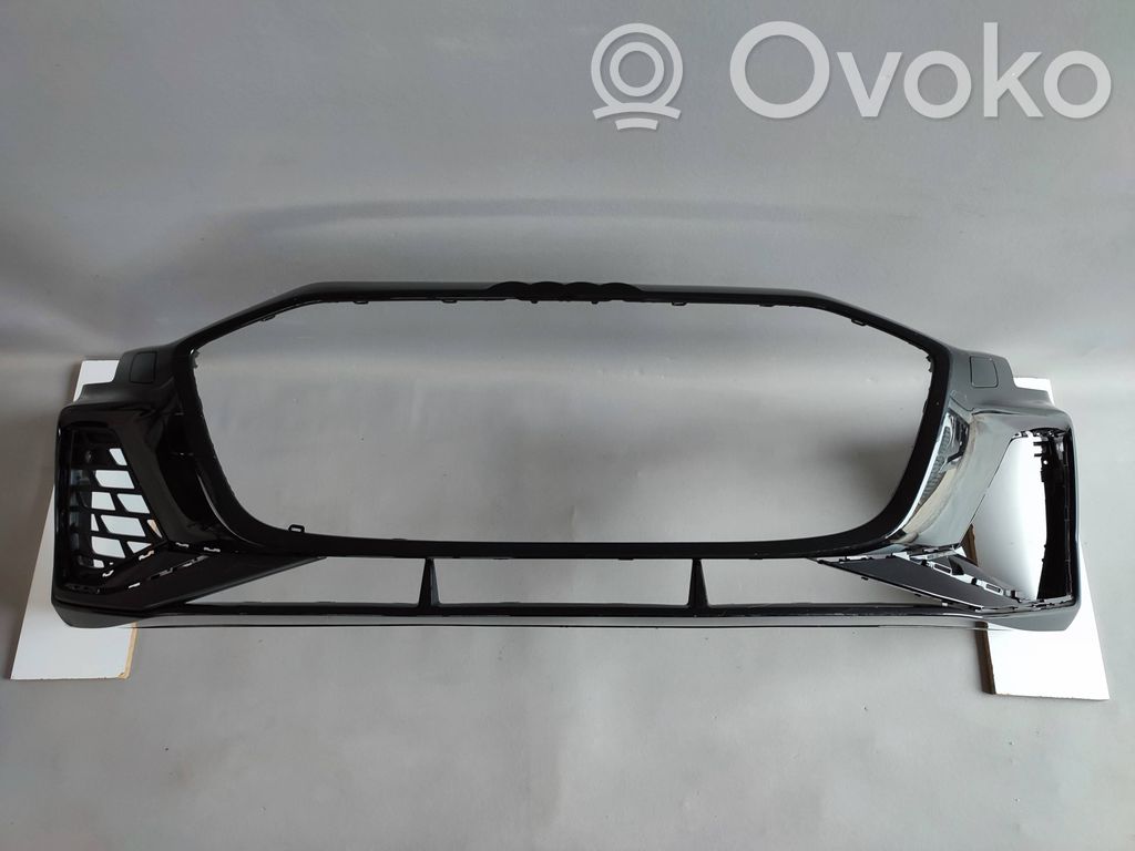 Audi A3 8Y Parachoques delantero 