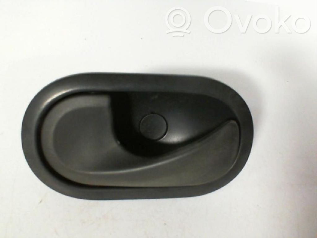 Renault Clio III Manecilla interna puerta delantera 