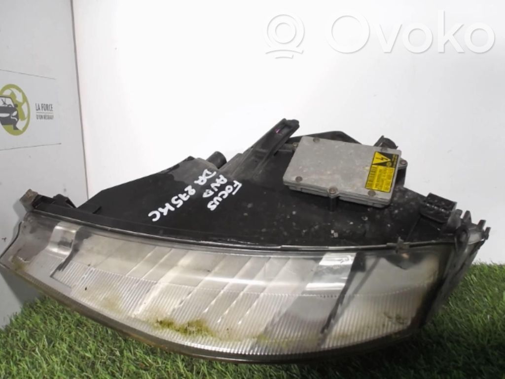 Ford Focus Headlight/headlamp 