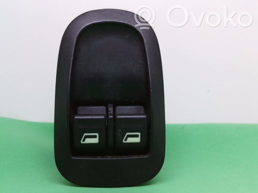 Electric window control switch   9331FN
