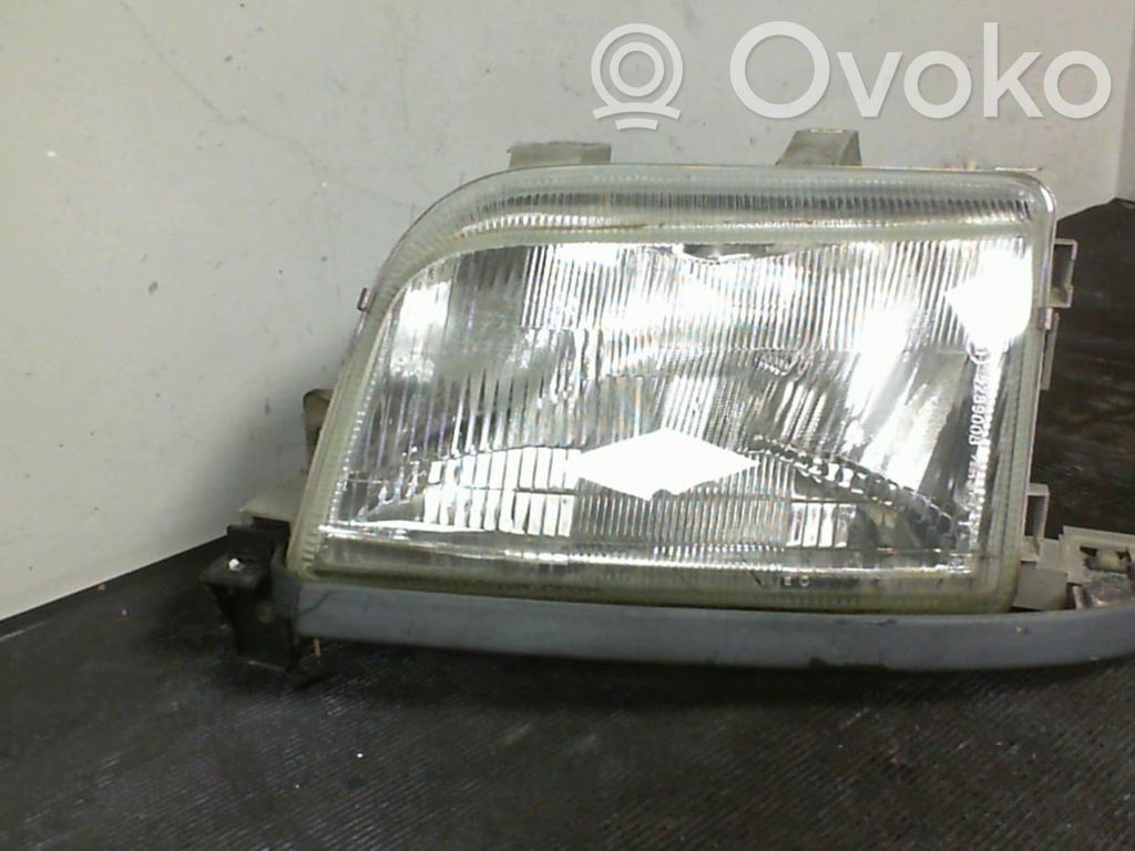 Renault Clio I Scheinwerfer 