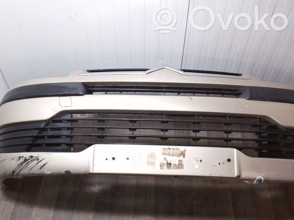 Citroen C4 I Parachoques delantero 