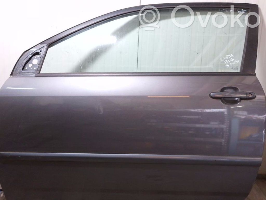Toyota Corolla E120 E130 Durvis 