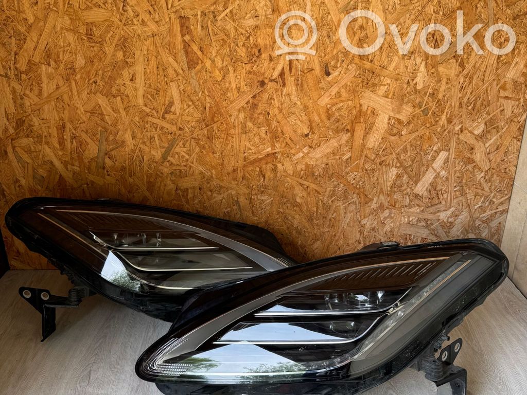 Jaguar E-Pace Headlights/headlamps set 