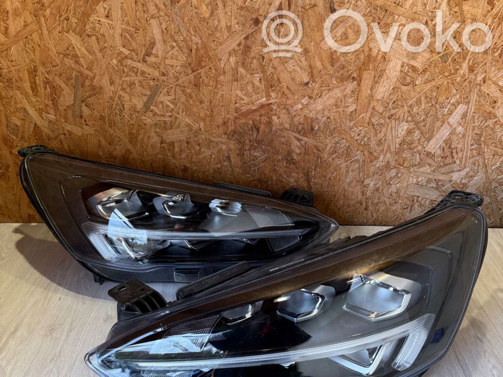 Ford Focus Headlights/headlamps set 