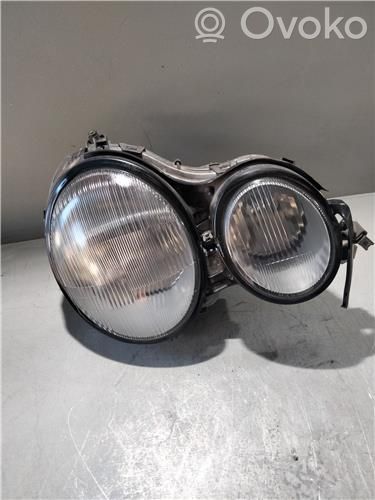 Mercedes-Benz E W210 Lampa przednia 