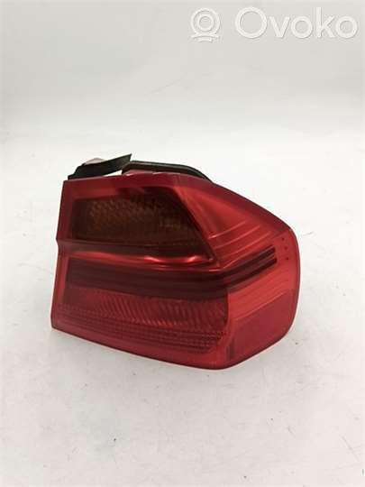 Lámpara de faros/luces traseros