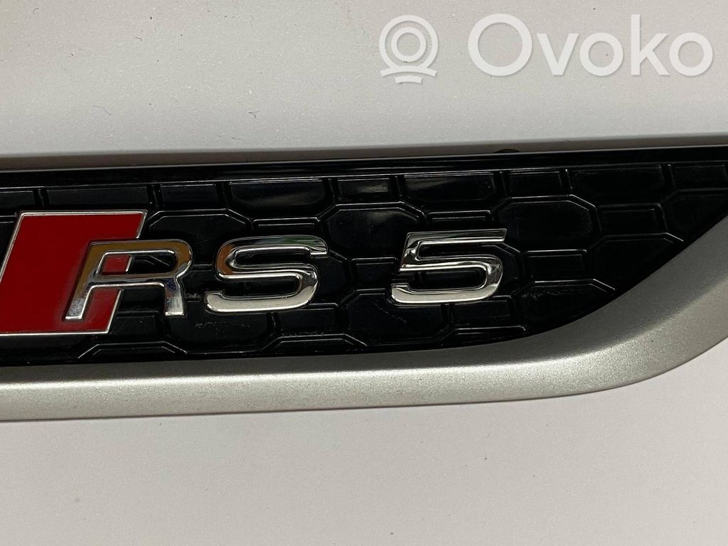 Audi RS5 Lokasuojan merkki/mallikirjaimet 