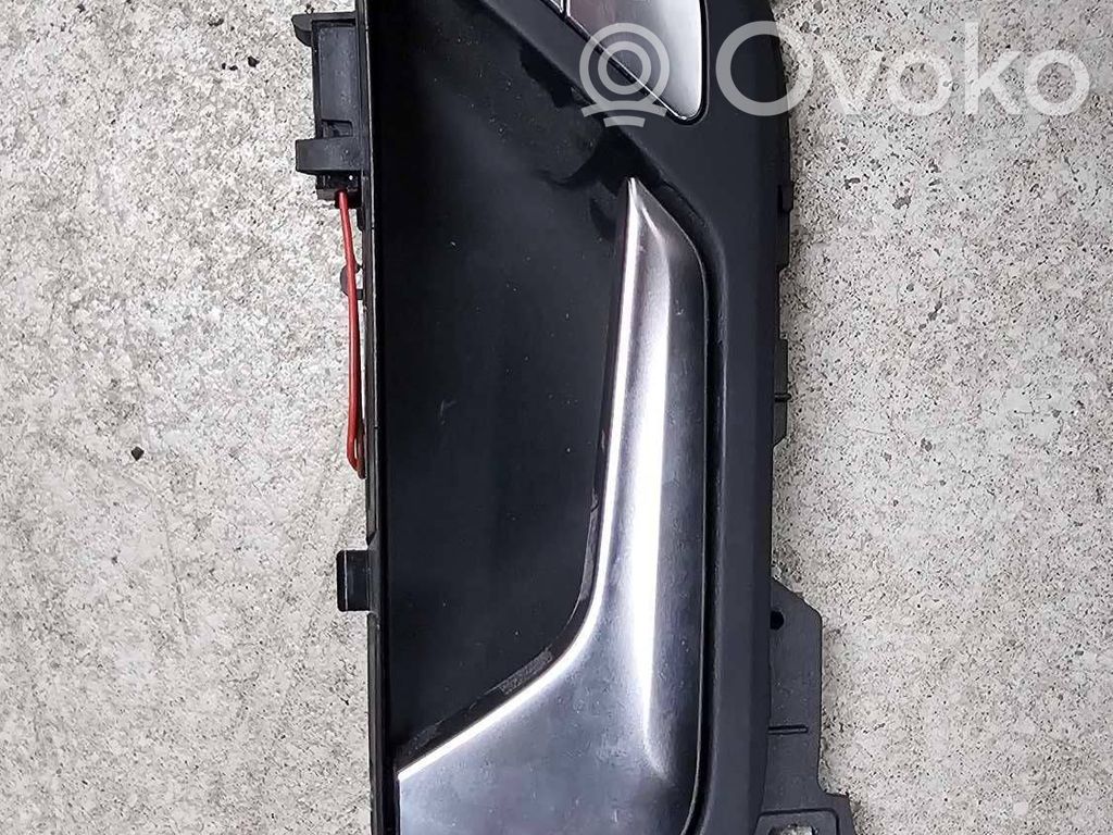 Audi RS6 C8 Revestimiento de puerta delantera 