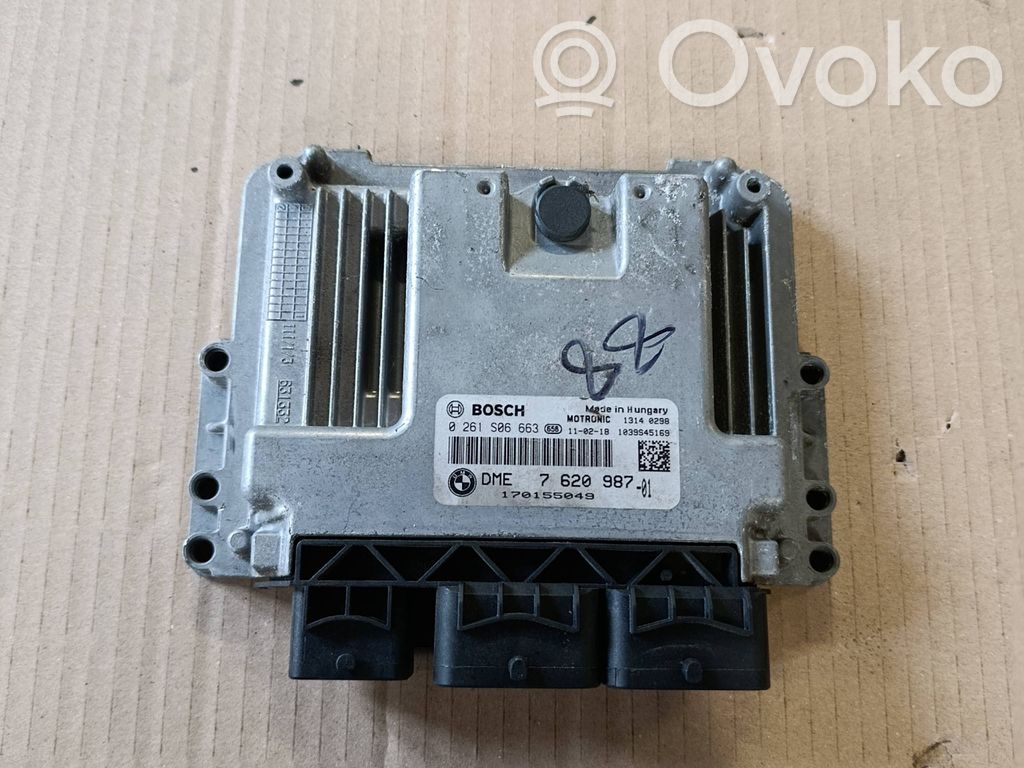 Mini One - Cooper R56 Engine control unit/module 