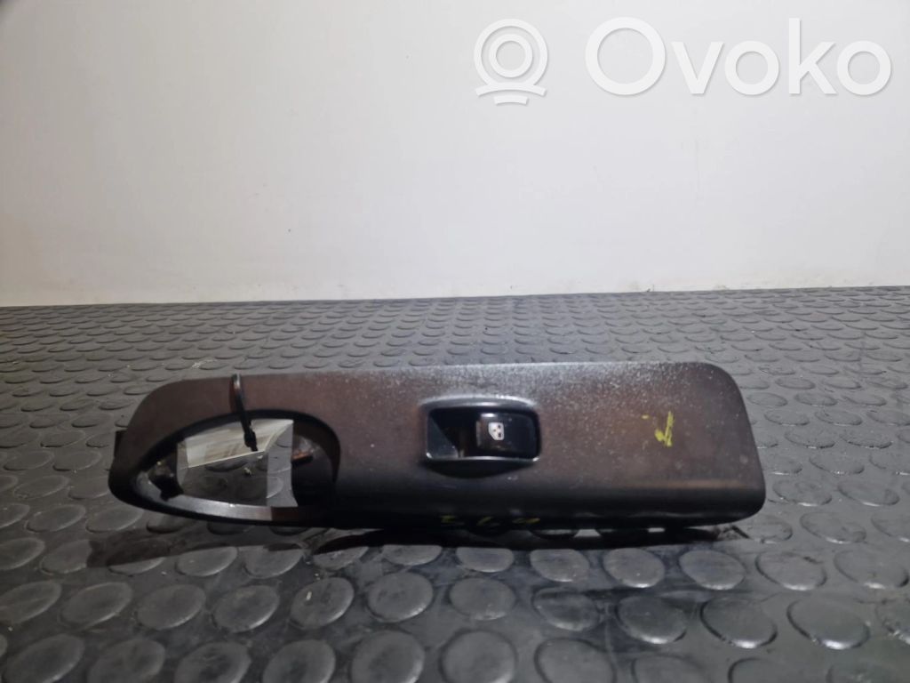 Chevrolet Rezzo Electric window control switch 