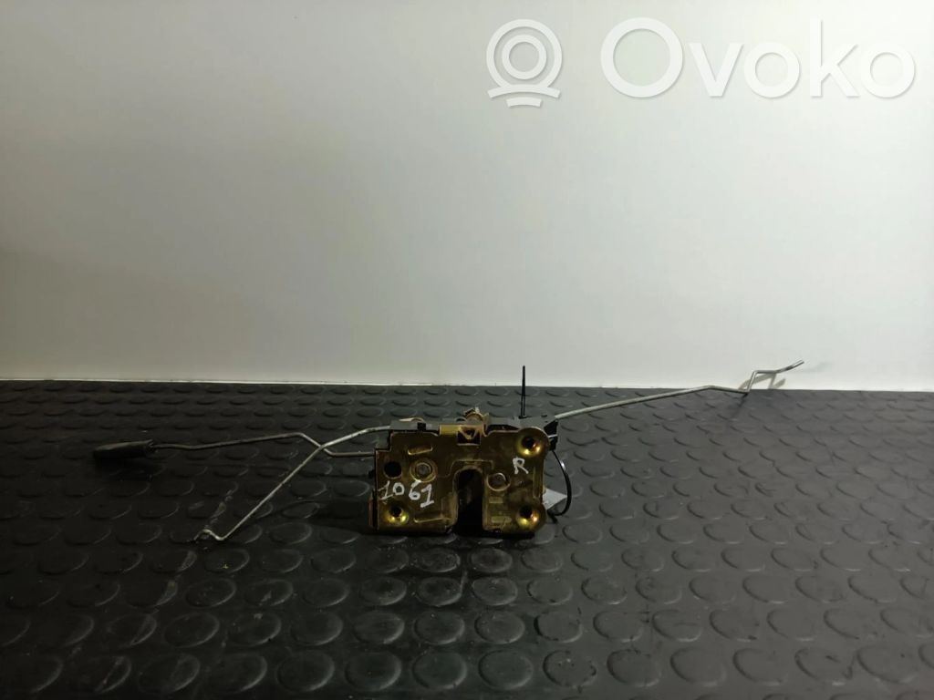Opel Corsa B Front door lock 