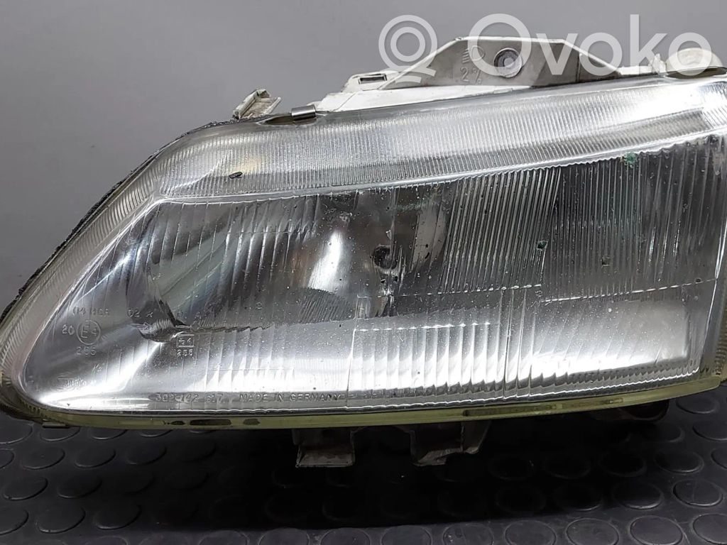 Renault Laguna I Phare frontale 