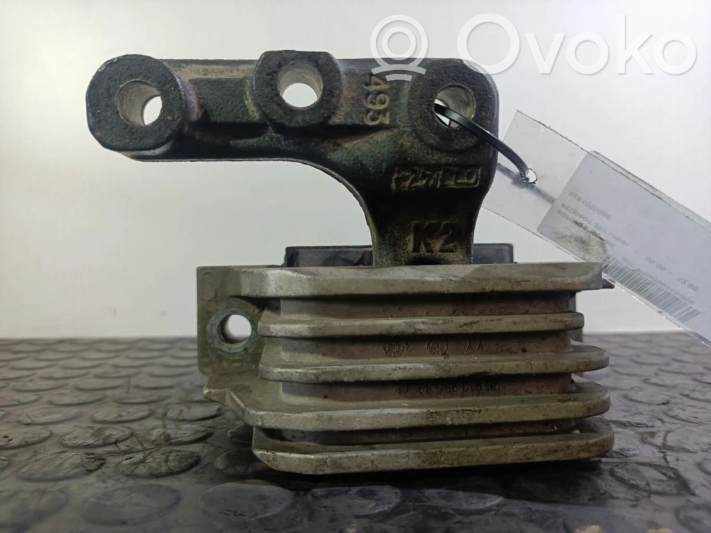 Peugeot 207 Engine mount bracket 