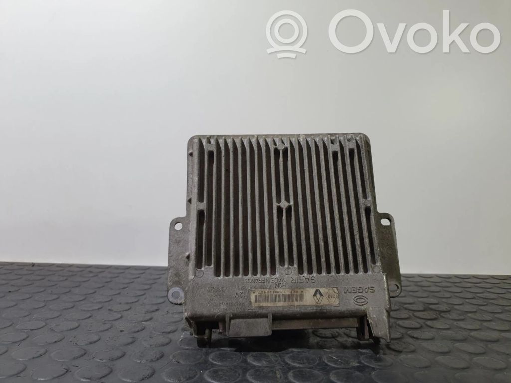 Renault Clio II Moottorin ohjainlaite/moduuli (käytetyt) 