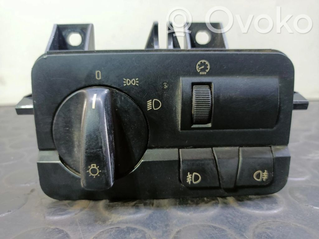 Lichtschalter   6919833