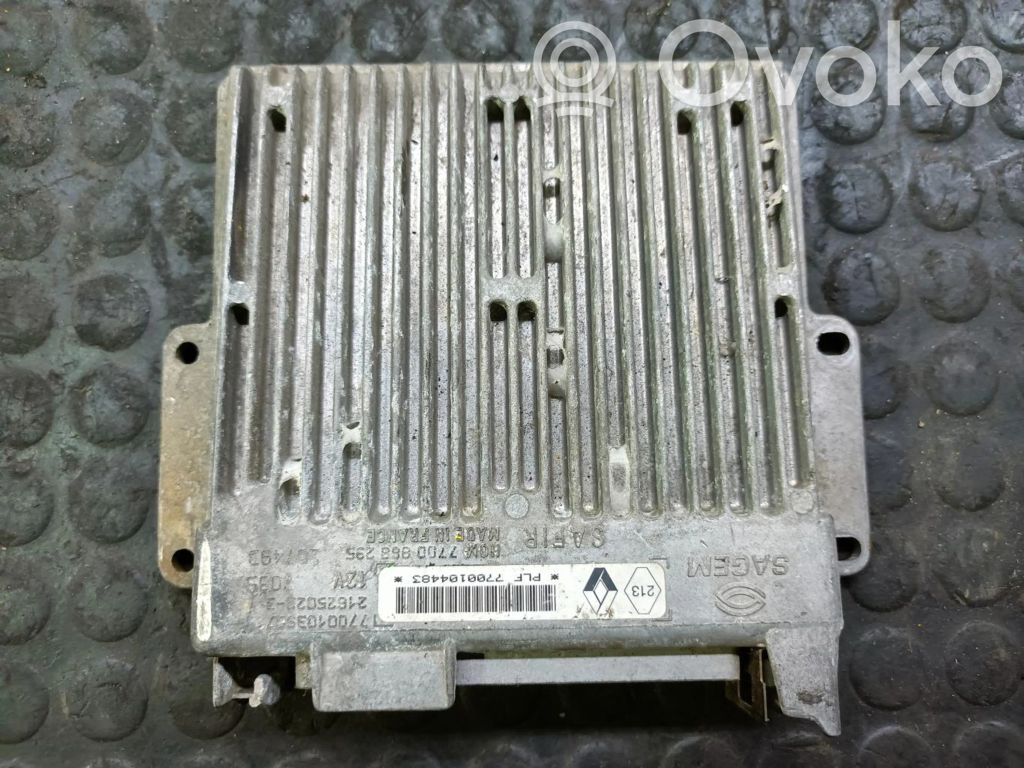 Renault Twingo I Unidad de control/módulo ECU del motor 