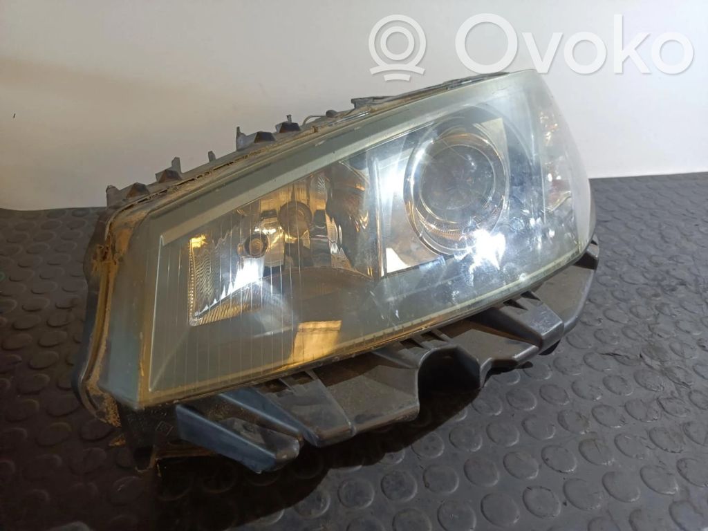Renault Megane II Scheinwerfer 